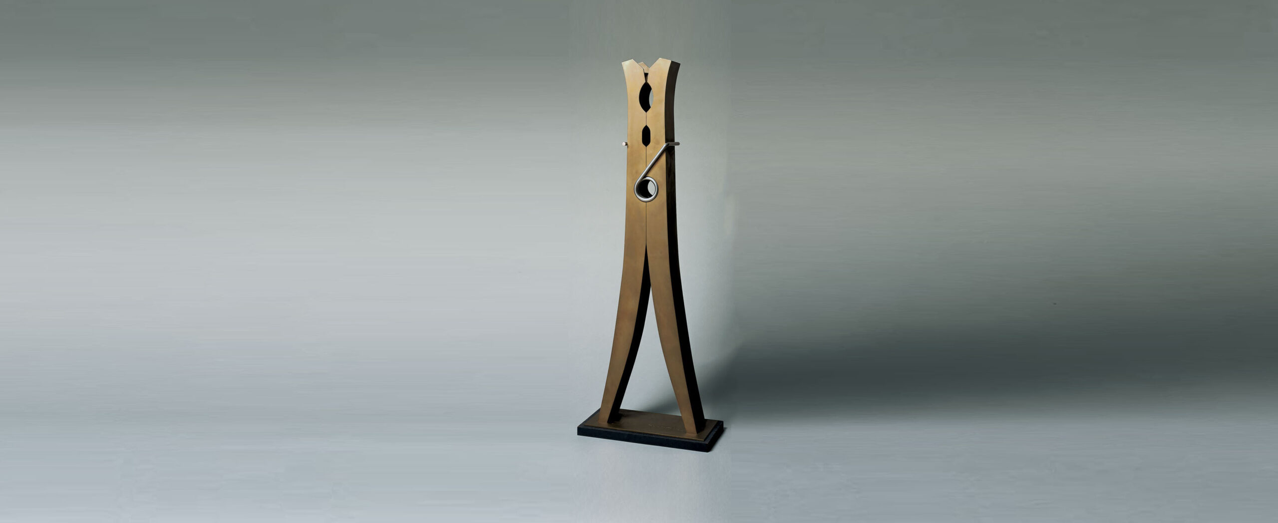 DESIGN E OGGETTI_ CLOTHESPIN